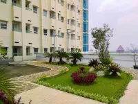 Warm and Homey 1Br Apartment at Atlanta Residences by Travelio Hotel di Kecamatan Beji