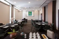 Quality Suites Alphaville - Bãi đậu xe