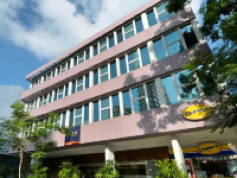 Value Hotel Balestier Hotels near Seletar Airport