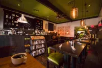 The Tavern Hotel - bar