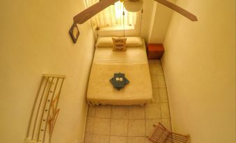 Spanish Galleon Lodge