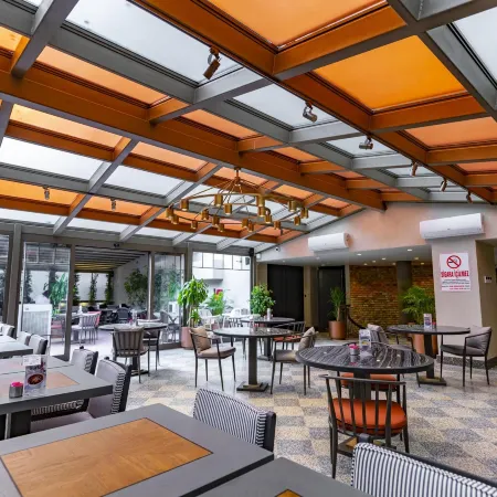 Nova Vista Centrum Hotel Eskisehir, a Member of Radisson Individuals Отели рядом с достопримечательностью «Принцевы острова»