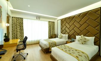 The President Hotel, Kumarapark
