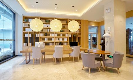 Ji Hotel (Yantai Binhai Square)