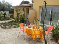 B&B Chez Rose-Marie Hotels in Rasteau