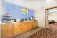 Days Inn by Wyndham Gillette