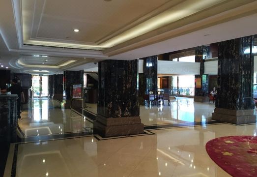 3. 호텔 프레지던트..