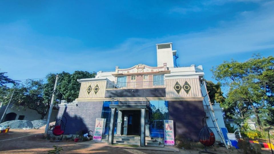 Green View Hotel & Resort