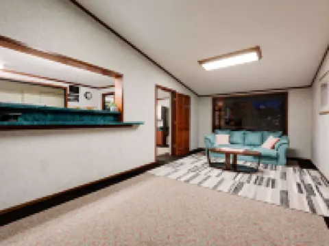 ナイツ イン マケドニア サミットのホテル