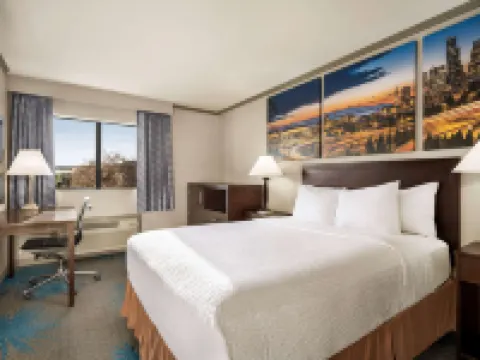 Baymont by Wyndham Monterey Park Hotel berhampiran Monterey Park Historical Museum