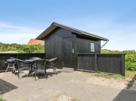 "Terhi" - 200m from the Sea