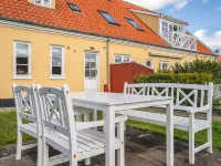 "Annbritt" - 500m from the Sea - 4-Star