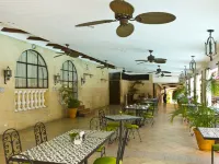 Montebello Hotel Cebu Hotels near Tops