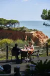 PortoBay Falesia Hotel dekat Pine Cliffs Golf Course