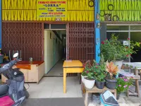 Hotel O Penginapan LorraNearPasar Oleh Oleh