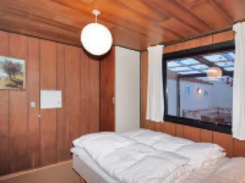 "Enisa" - 300m to the Fjord