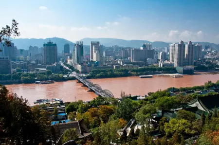 Hotel Accommodation Отели рядом с достопримечательностью «Ming Zhenyuan Flying Bridge Former Site»