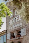 Mas des Romarins, the Originals Relais Hotels near La Source de La Sorgue