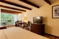 Hotel Kinare San Cristóbal - 停車場