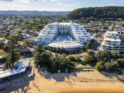 Mantra Ettalong Beach Hotels in Palm Beach