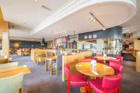 Swansea Waterfront - 3-Star