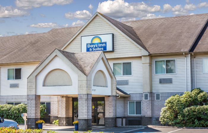 Days Inn & Suites by Wyndham Vancouver
