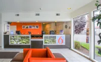 Motel 6 Coos Bay, or Hotels in Coos Bay