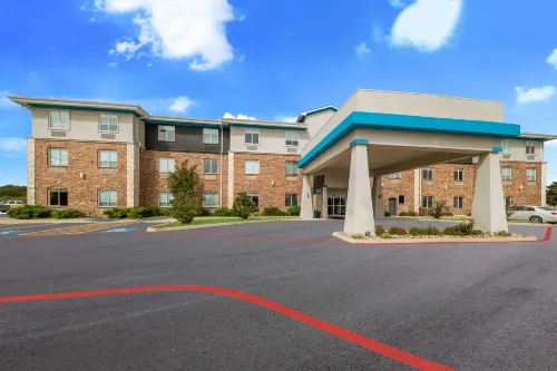 Best Western Bowie Inn  Suites - parking
