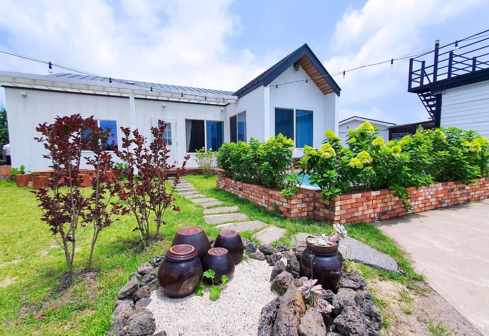 서귀포 제주 감성 숙소 이미지