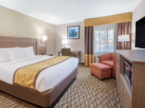 Baymont by Wyndham Grand Rapids Airport Hotels in Cascade