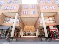 Philemon with Parking Hotels in 