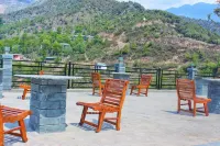 Heryk Hillview Hotel