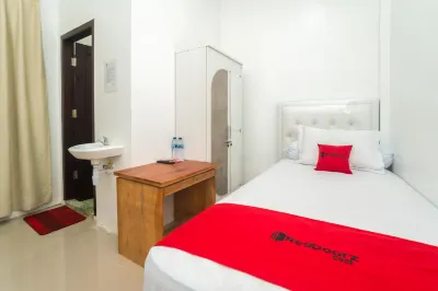 RedDoorz Syariah Near Pelabuhan Ulee Lheue Banda Aceh Hôtels à : Blang Oi