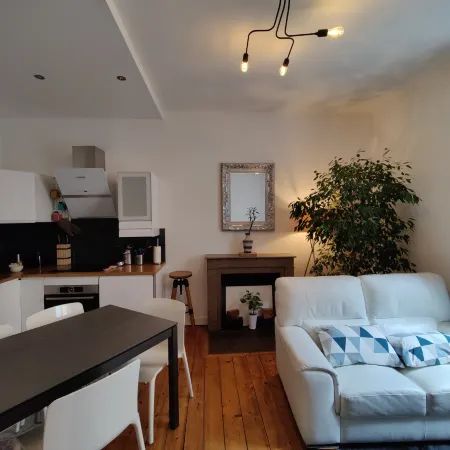 T3 of 50m², 1 Bedroom and 1 Office (12m²),