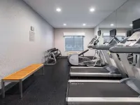 Country Inn & Suites by Radisson, Maumee - Toledo - Gym