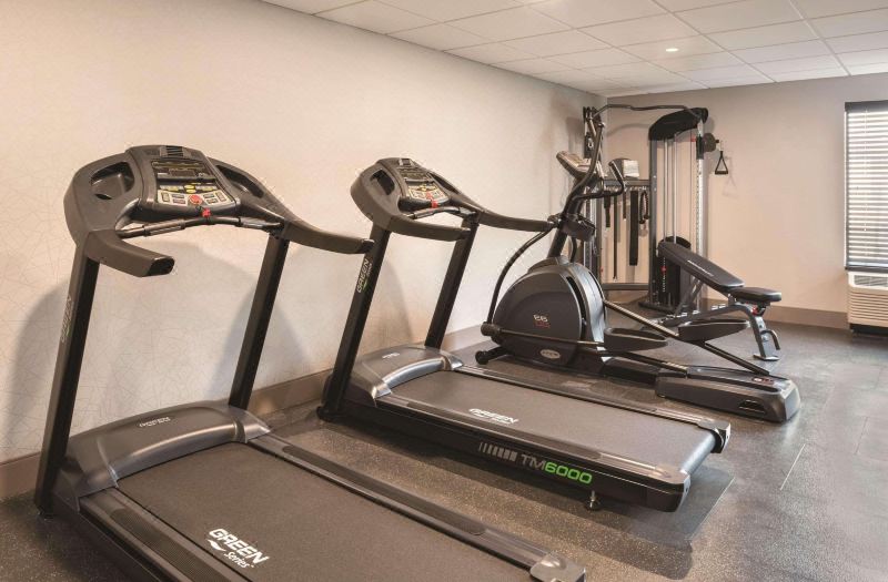 Country Inn & Suites by Radisson, la Crosse, WI photo 2
