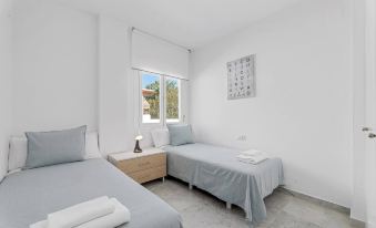 Family Beach Apartment with Pool