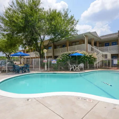 Motel 6 Baytown, TX - Baytown East