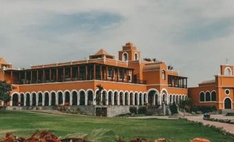 Hotel & Hacienda la Caravedo