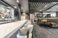 The Burgundy Hotel, Tapestry Collection by Hilton - bar