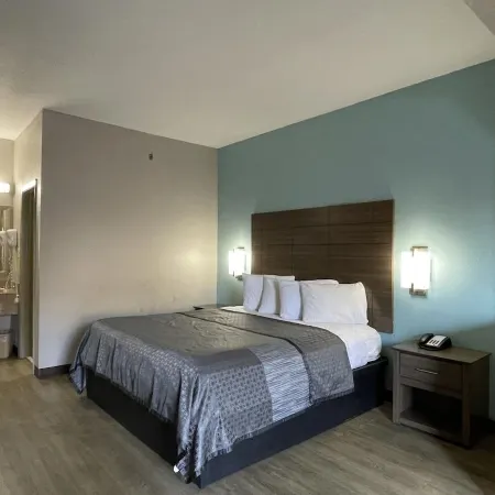 Fairview Inn & Suites Mobile