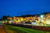 Treetops Resort Hotels in Dover Township