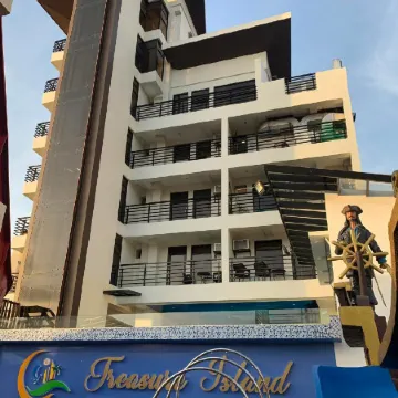 Treasure Island Hotel with Mini Water Adventure