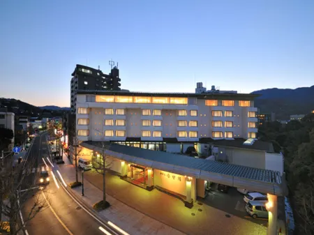 Hotel Dankoen Отели рядом со станцией JR Usami Station