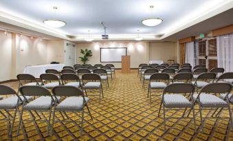 Holiday Inn Express & Suites Englewood - Denver South