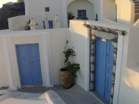 Pantelia Suites