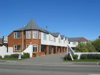 Rosewood Court Motel