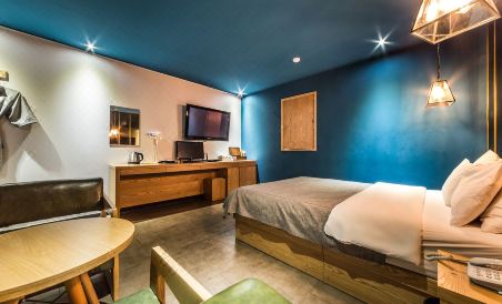 La Tree Hotel - Housity