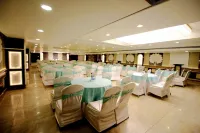 Pinnacle by Click Hotels, Lucknow - breakfast