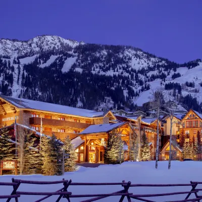 Snake River Lodge & Spa Hotels near Bridger Gondola